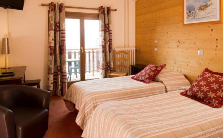 Hotel le Castillan, Alpe d'Huez, Twin Bedroom